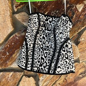 Leopard print White House black market bustier
